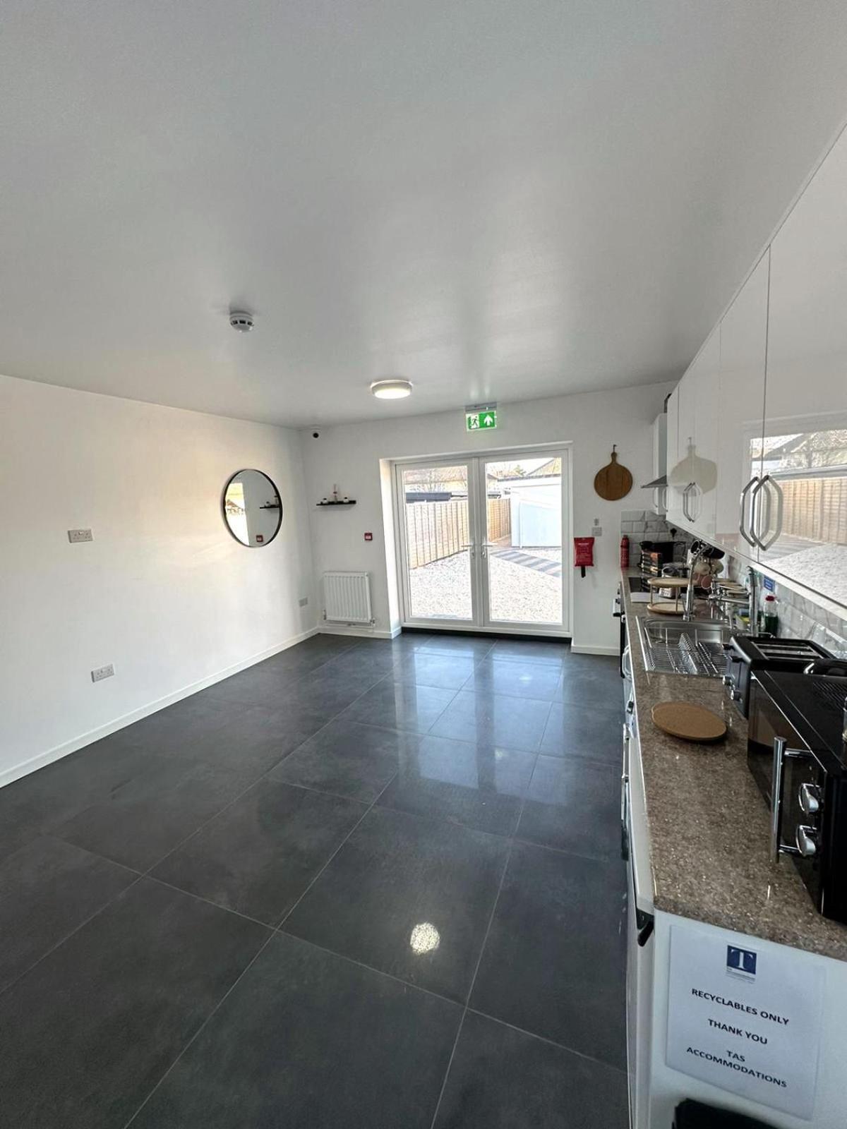 Newmarket Road Studios And Suites By Tas Accommodations Cambridge  Dış mekan fotoğraf